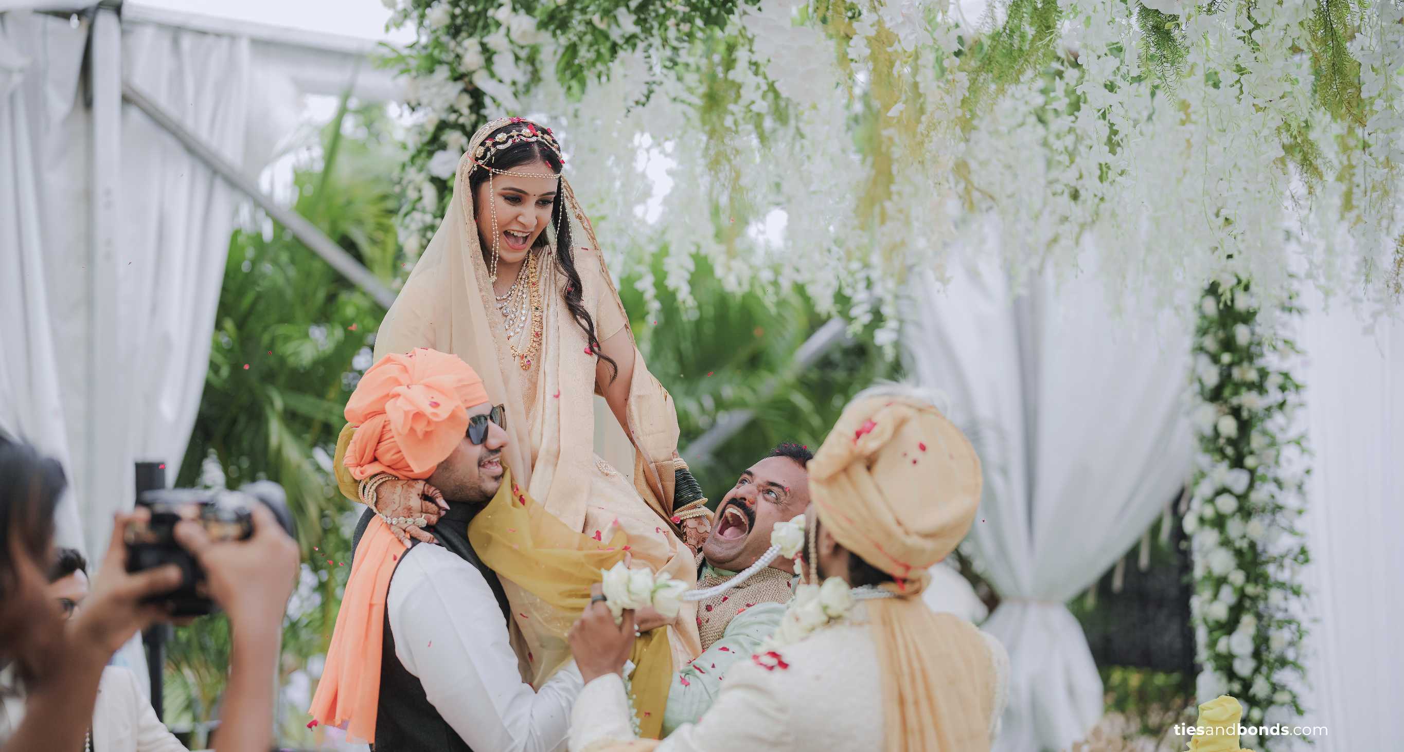 AISHWARYA / CHIRAG